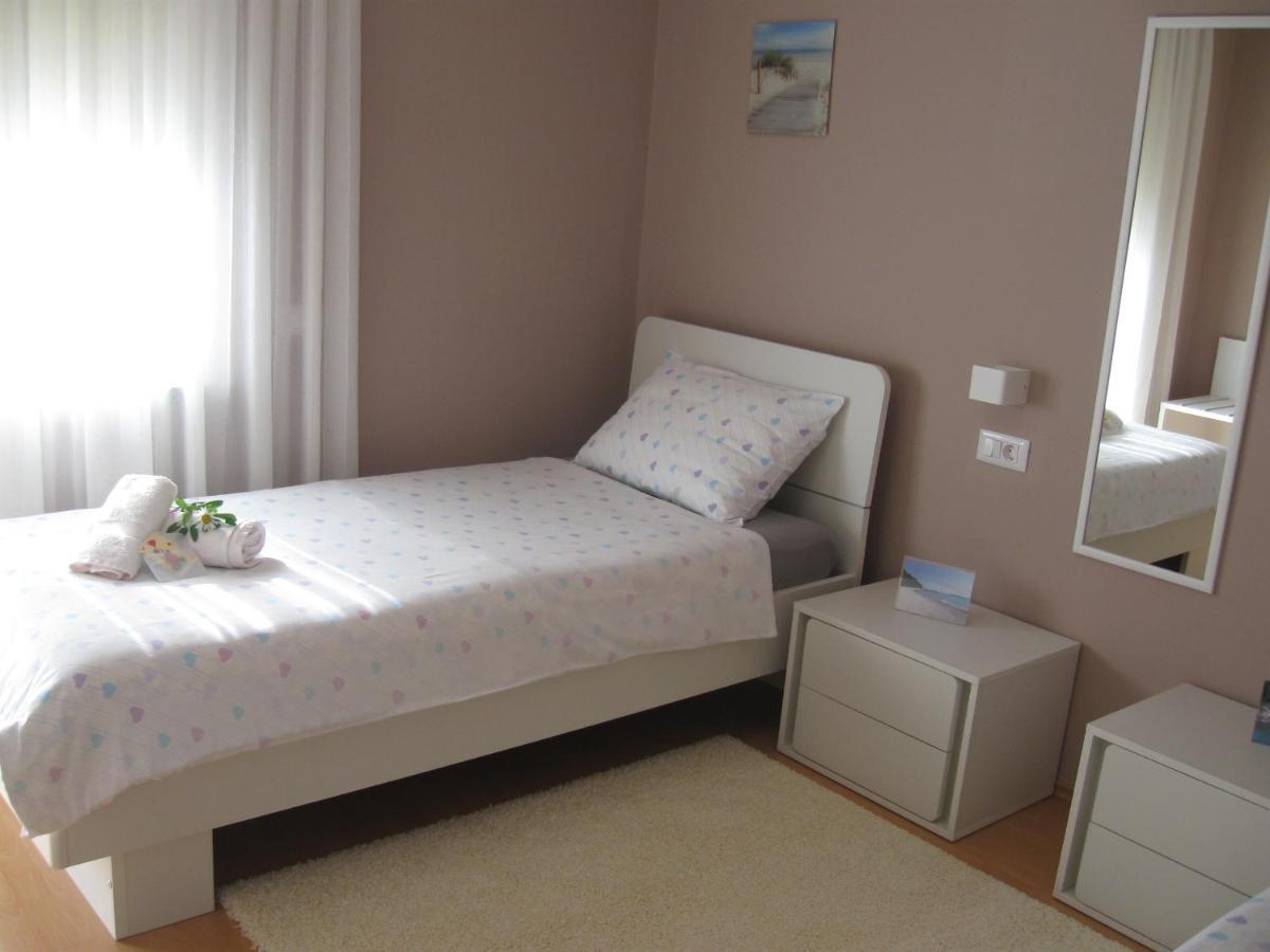 Ane Apartment Loborika Esterno foto